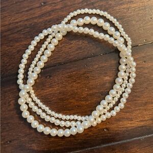 NWOT 3 Strand Pearl Necklace